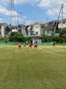 U-10試合赤井グランド若葉リーグ上手くなる自分たちで考えるチーム鳩ヶ谷Jリーグリーガープロ川口市アイシンク新郷南安行東慈林神根東桜町小学校小学生一二三四五六年幼児少年サッカークラブチーム