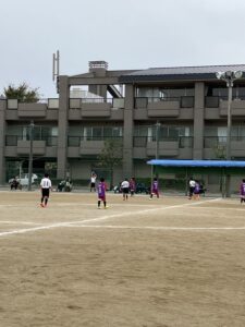 はくつる幼稚園試合上手くなる自分たちで考えるチーム鳩ヶ谷Jリーグリーガープロ川口市アイシンク新郷南安行東慈林神根東桜町小学校小学生一二三四五六年幼児少年サッカークラブチーム