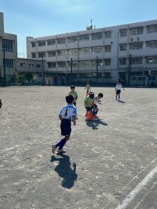 飯塚試合上手くなる自分たちで考えるチーム鳩ヶ谷Jリーグリーガープロ川口市アイシンク新郷南安行東慈林神根東桜町小学校小学生一二三四五六年幼児少年サッカークラブチーム