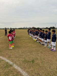 試合三郷スカイパーク上手くなる自分たちで考えるチーム鳩ヶ谷Jリーグリーガープロ川口市アイシンク新郷南安行東慈林神根東桜町小学校小学生一二三四五六年幼児少年サッカークラブチーム