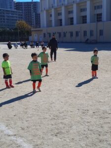 本町試合上手くなる自分たちで考えるチーム鳩ヶ谷Jリーグリーガープロ川口市アイシンク新郷南安行東慈林神根東桜町小学校小学生一二三四五六年幼児少年サッカークラブチーム