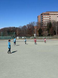 試合上手くなる自分たちで考えるチーム鳩ヶ谷Jリーグリーガープロ川口市アイシンク新郷南安行東慈林神根東桜町小学校小学生一二三四五六年幼児少年サッカークラブチーム